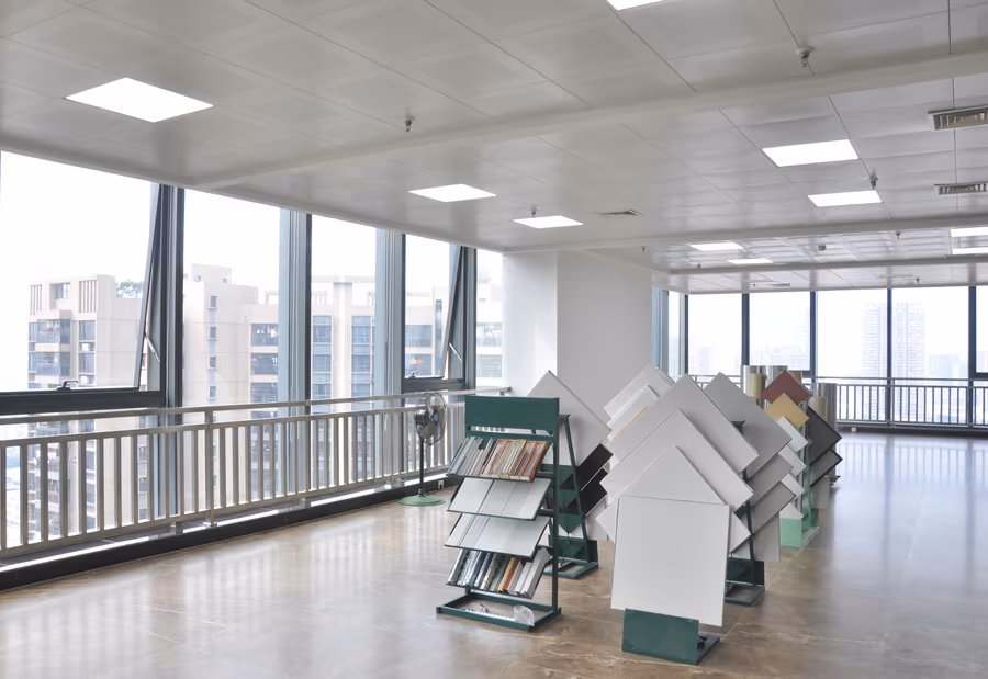 Clip-in ceiling